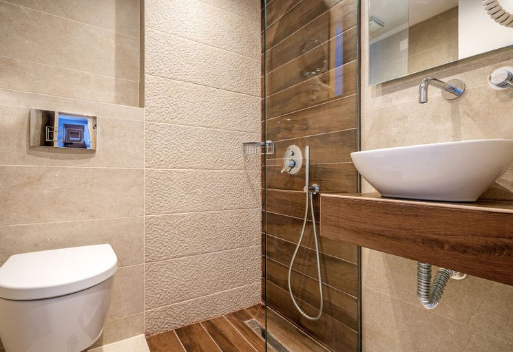 Bathroom, Mirabel CityCenter Hotel, Ionian Islands