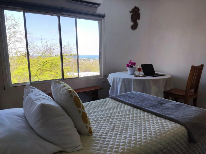 Room 1, Bahía Garden, Santa Cruz