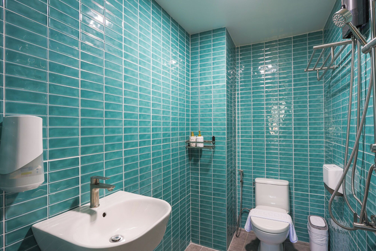 Bathroom 3, Corner boutique hotel phuket, Phuket Island