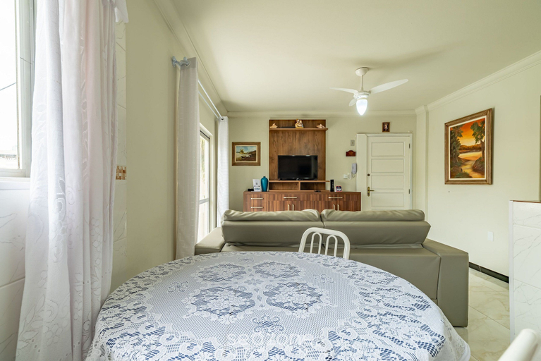 Living area 4, 2BR Apt 260m From Canto Beach Itapema Rtl0302, Itapema