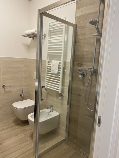 Bathroom 5, Villanova 4 rooms, Bologna