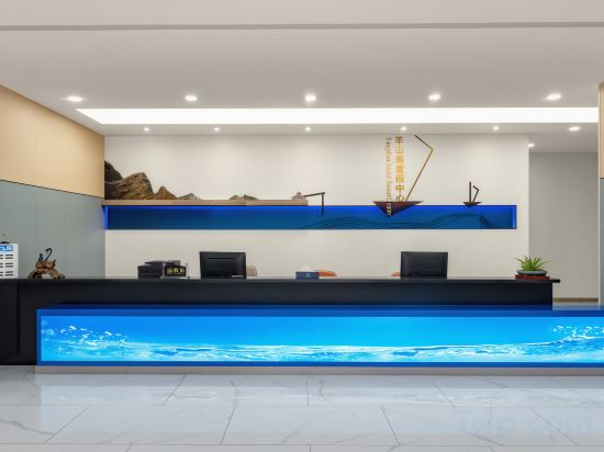 Hotel Interior/Public Areas