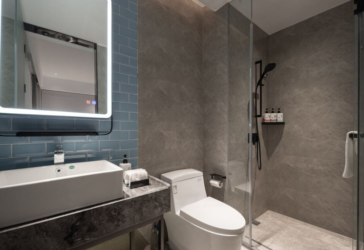Bathroom 3, Echarm Hotel Sanya Qianguqing Duty Free Shop, Sanya
