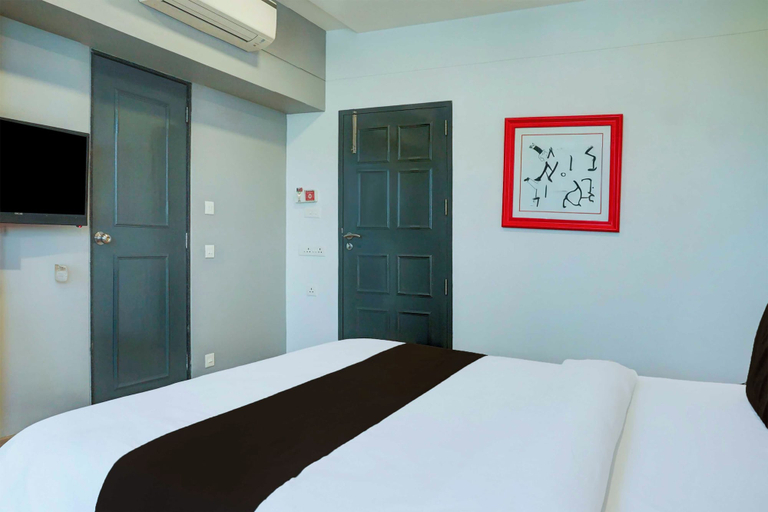 Room 3, Townhouse Oak Pune NICMAR University, Pune