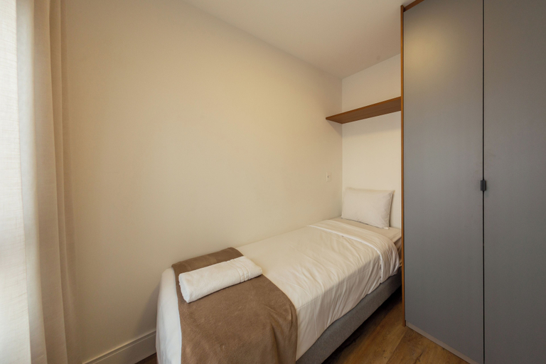 Room 2, Agami by Bhomy, São Paulo