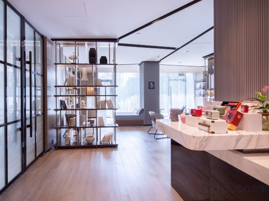 Hotel Interior/Public Areas 2, Atour Hotel Qingdao May Fourth Square Hisense Plaza, Qingdao