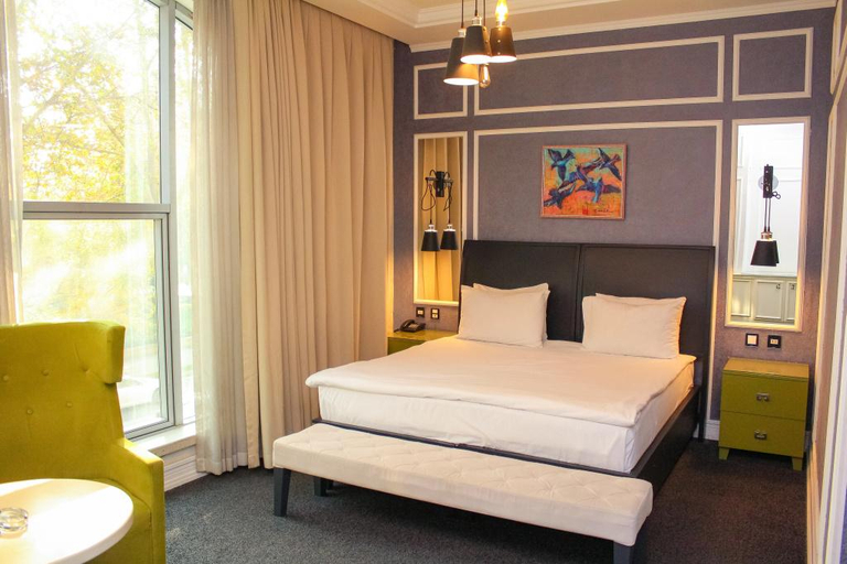 Bedroom 4, Dondar Hotel Formula 1 View, Baku