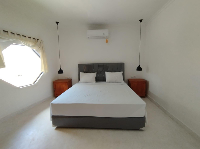 Bedroom 3, Surfers Beachfront Lombok, Lombok
