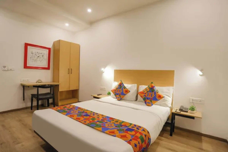 Room 3, FabHotel Golden Corporate Suites, Gautam Buddha Nagar