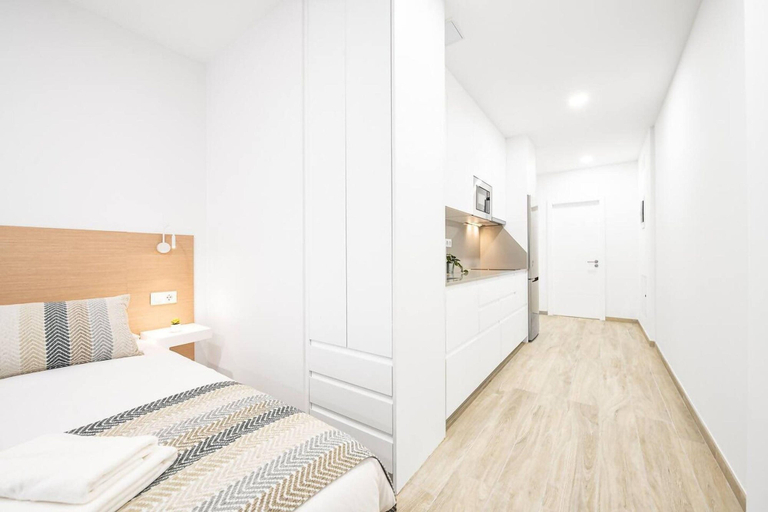 Room 3, Modern Las Palmas Apartment Near Las Canteras Beach, Las Palmas