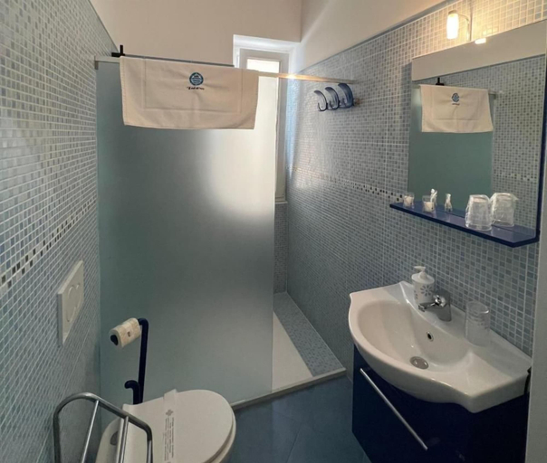Bathroom 5, B&B Le onde del mare, Lecce
