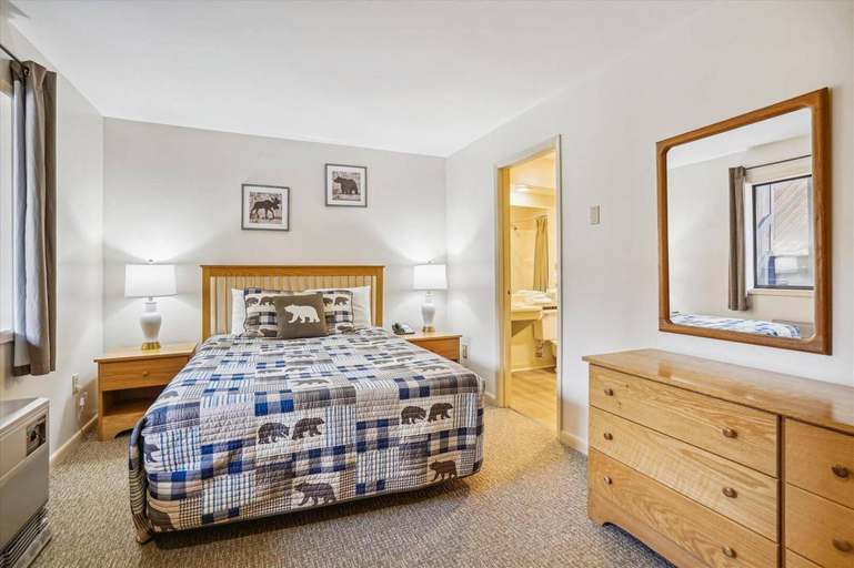 Bedroom 4, Cedarbrook Two bedroom Suite 10708, Windsor