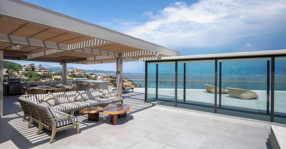 Outdoor dining, CIELO Y MAR, Compostela