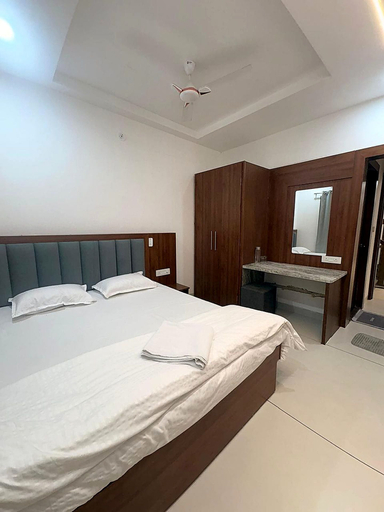 Room 2, Bhanu Home Stay, Ujjain