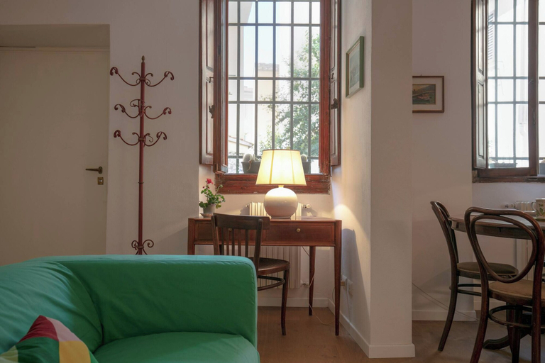 Living room 5, Canne, Florence