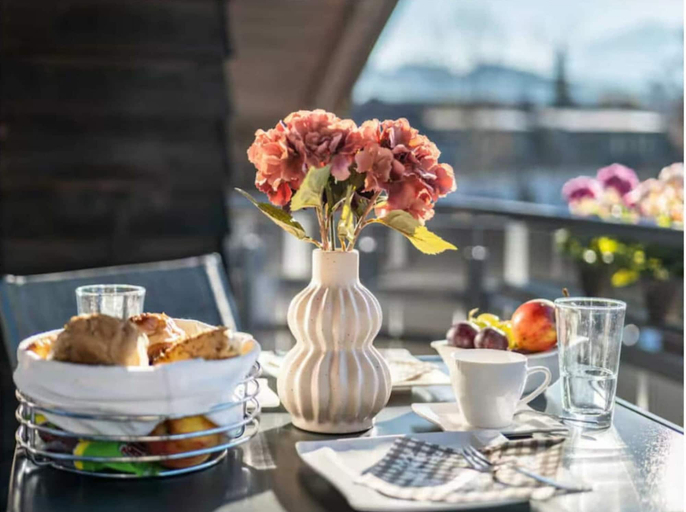 Outdoor dining, Apartment in Sonthofen With Balcony and Wi-fi, Oberallgäu