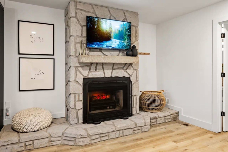 Interior 5, The Resort at Dollys, Sevier