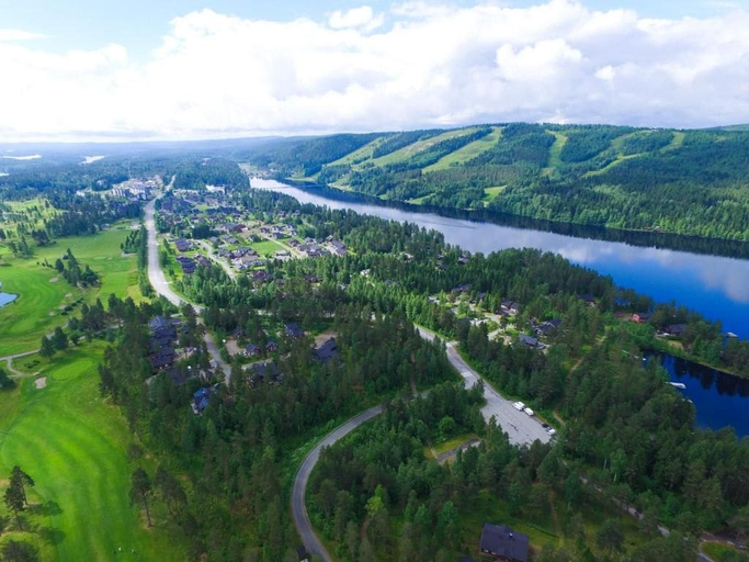 Aerial view 5, Golden Resort, North Savonia