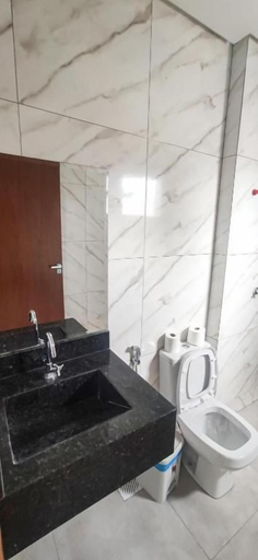 Bathroom 3, Hotel Turismo, Trindade