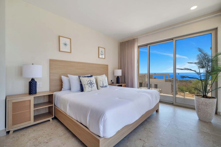 Room 2, Marvelous Brand New 2 BR Condo - Pool With Ocean Views, La Paz