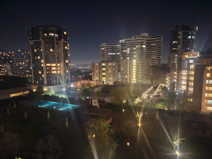 Garden view, Sandton Westpoint Luxury Apartments 176, City of Johannesburg