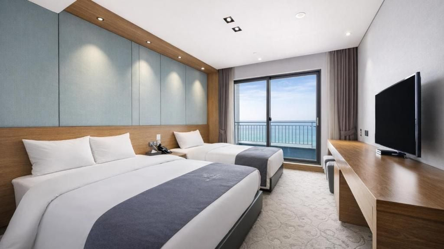 Bedroom 2, Incheon Grace Hotel, Jung