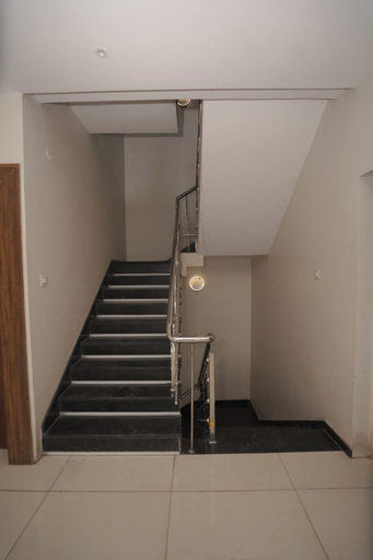 Interior 2, Perfectotel, Indore