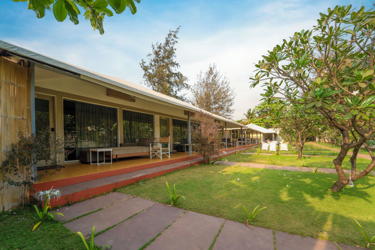 Exterior & Views 1, Marbela Beach Resort, North Goa