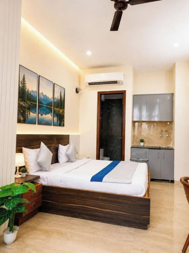 Room 4, FabHotel White Casa, Gurgaon