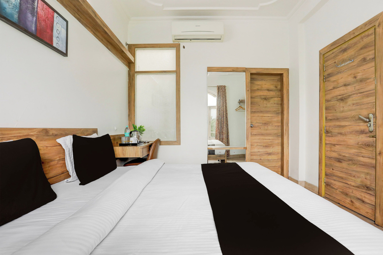 Room 4, Collection O Haldwani Railway Junction, Nainital
