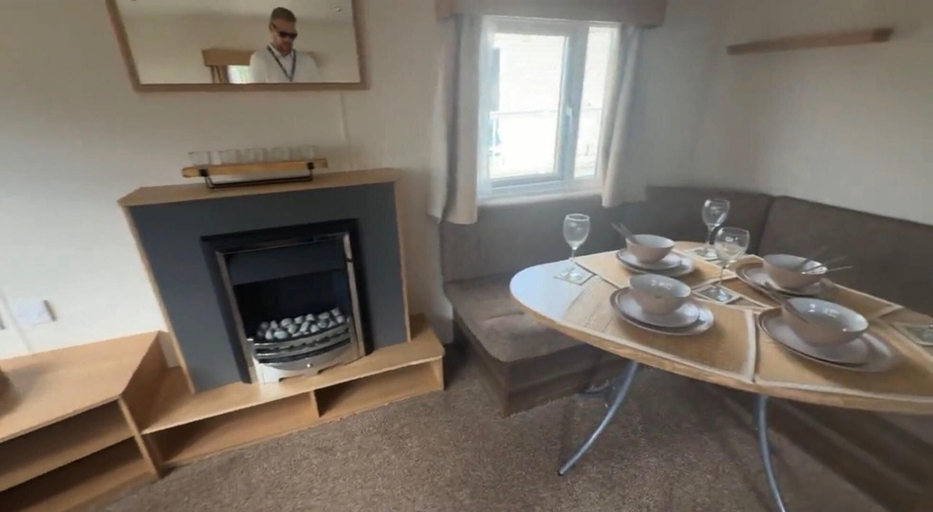 Dining, Cabin Sleeps 4 With Indoor Pool and Patio, Suffolk
