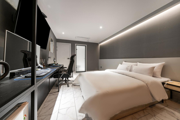 Bedroom 2, Cheonan Brown Dot Cheonan Ssangyong Branch, Cheonan