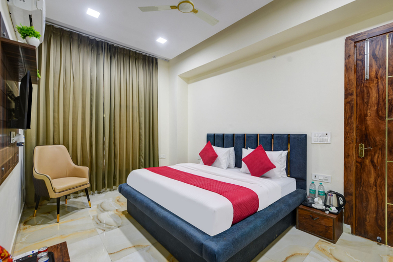 Room 3, Hotel Royal Harmony, Faridabad