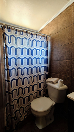 Bathroom 4, La-Ze L Motel Cushing OK, Payne