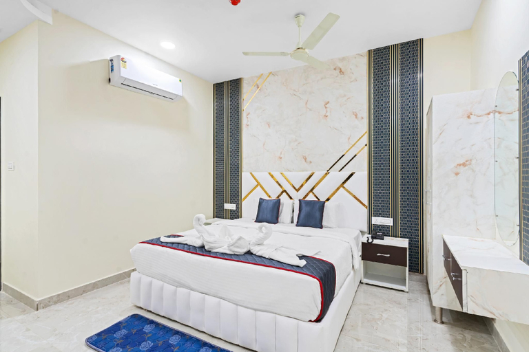 Room 4, Hotel Sangeetha, Warangal