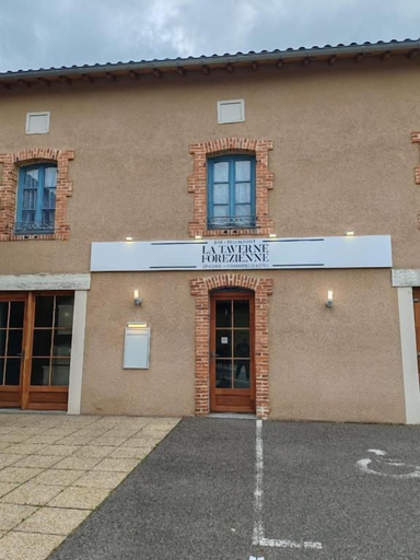 Exterior, la taverne forezienne, Loire