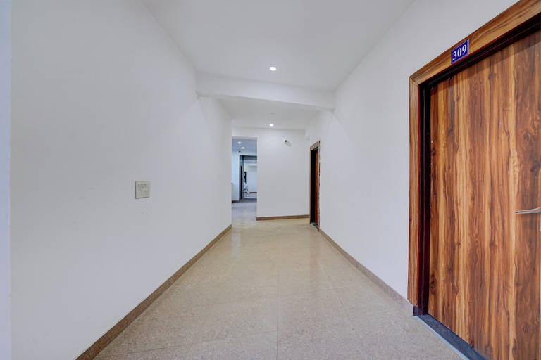 Interior 2, Collection O Toll Plaza Kherki Daula, Gurgaon