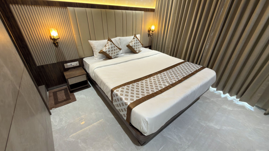 Room 4, Hotel Shree Arka Residency, Thane