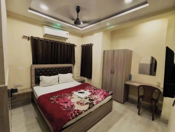 Room 2, FabHotel Galaxy Guest House, Kolkata