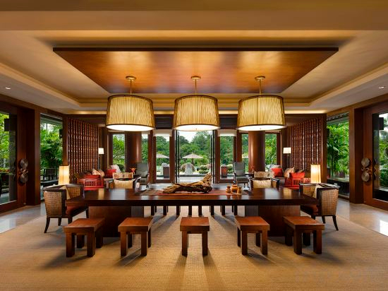 Hotel Interior/Public Areas