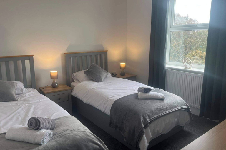 Room 2, The 139 Sleeps 5 - Garden - Free Parking, East Sussex