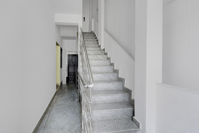 Interior 4, Hotel O SLN Terminus Gachibowli, Hyderabad