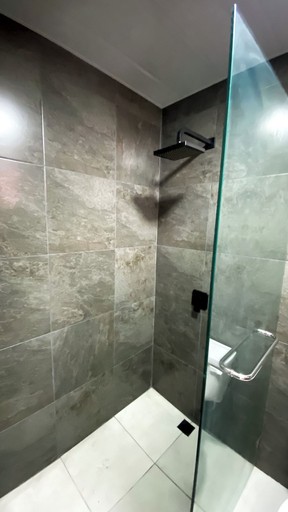 Bathroom 3, GALAPAGOS DOVE, Santa Cruz