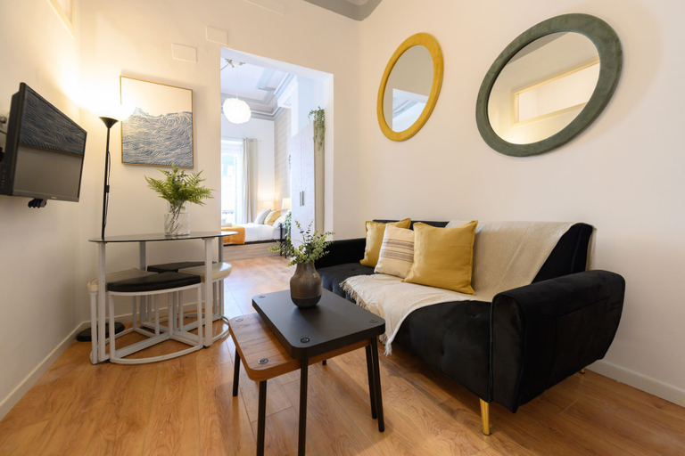 Room 1, M Cer822 Apartamento de 1 Dormitorio con Balc n, Madrid