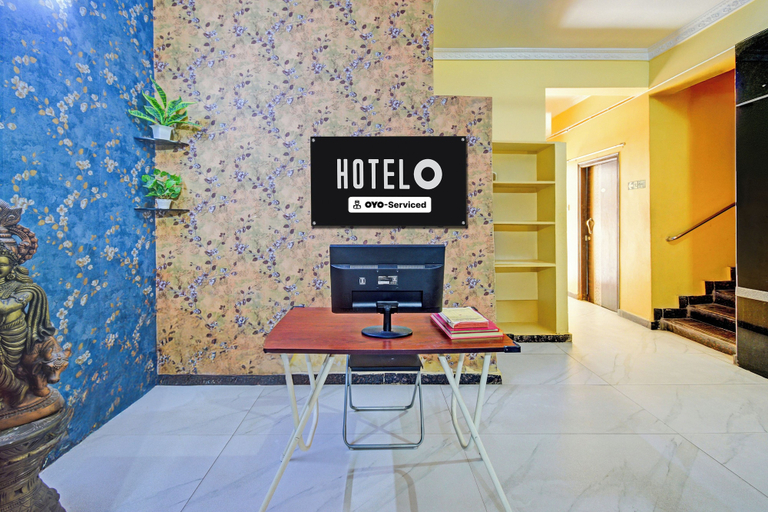 Lobby 4, Hotel O DLF Road Hyderabad, Hyderabad