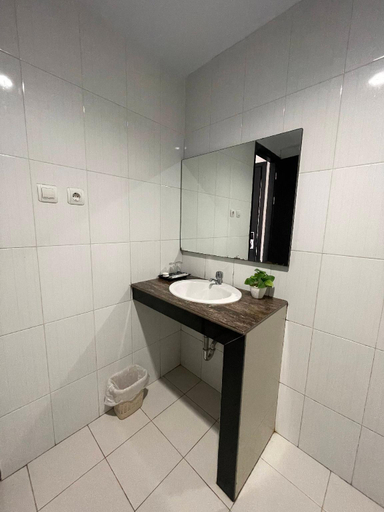 Bathroom 3, Grand Pacific Pangandaran, Pangandaran