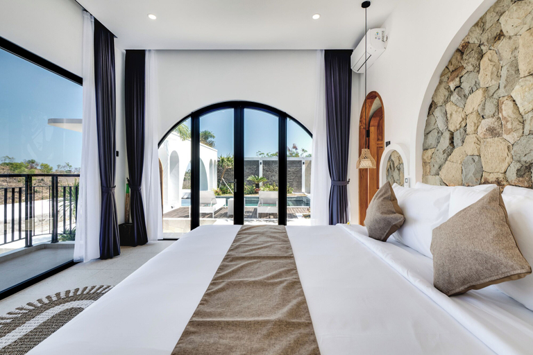 Room 3, Samanea Hills, Badung