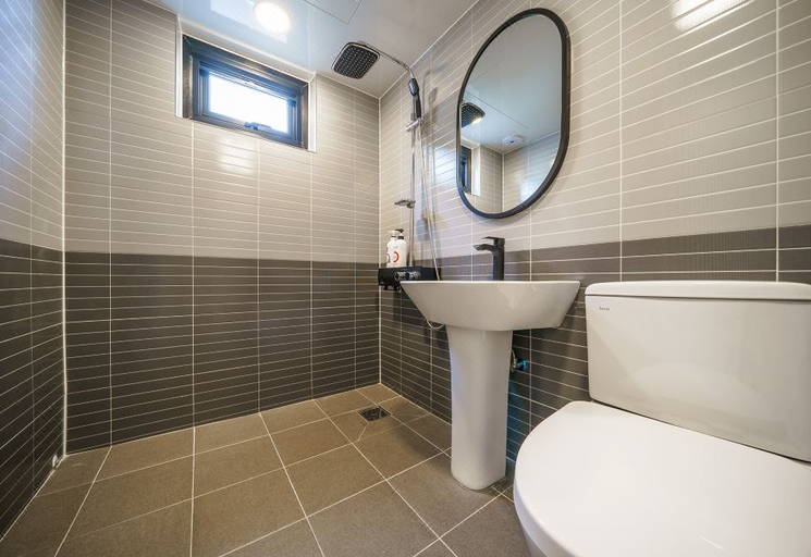 Bathroom, Suwon Hotel Dal, Suwon