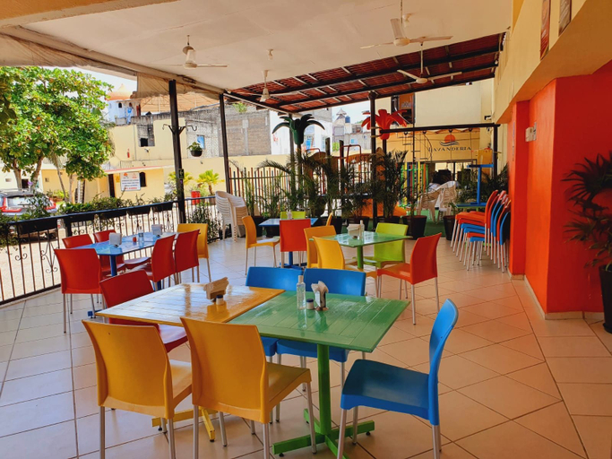 Food & Drinks, Hotel & Suites Mar y Sol, Compostela
