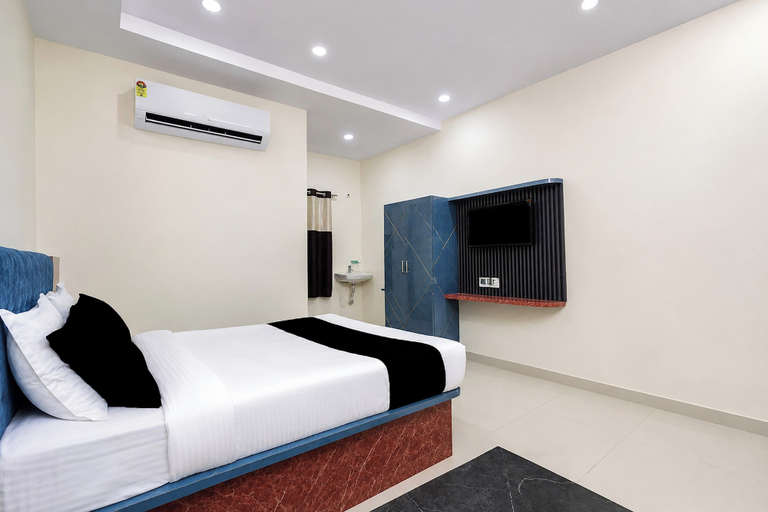 Room 3, Hotel O IT Hub Khammam, Khammam
